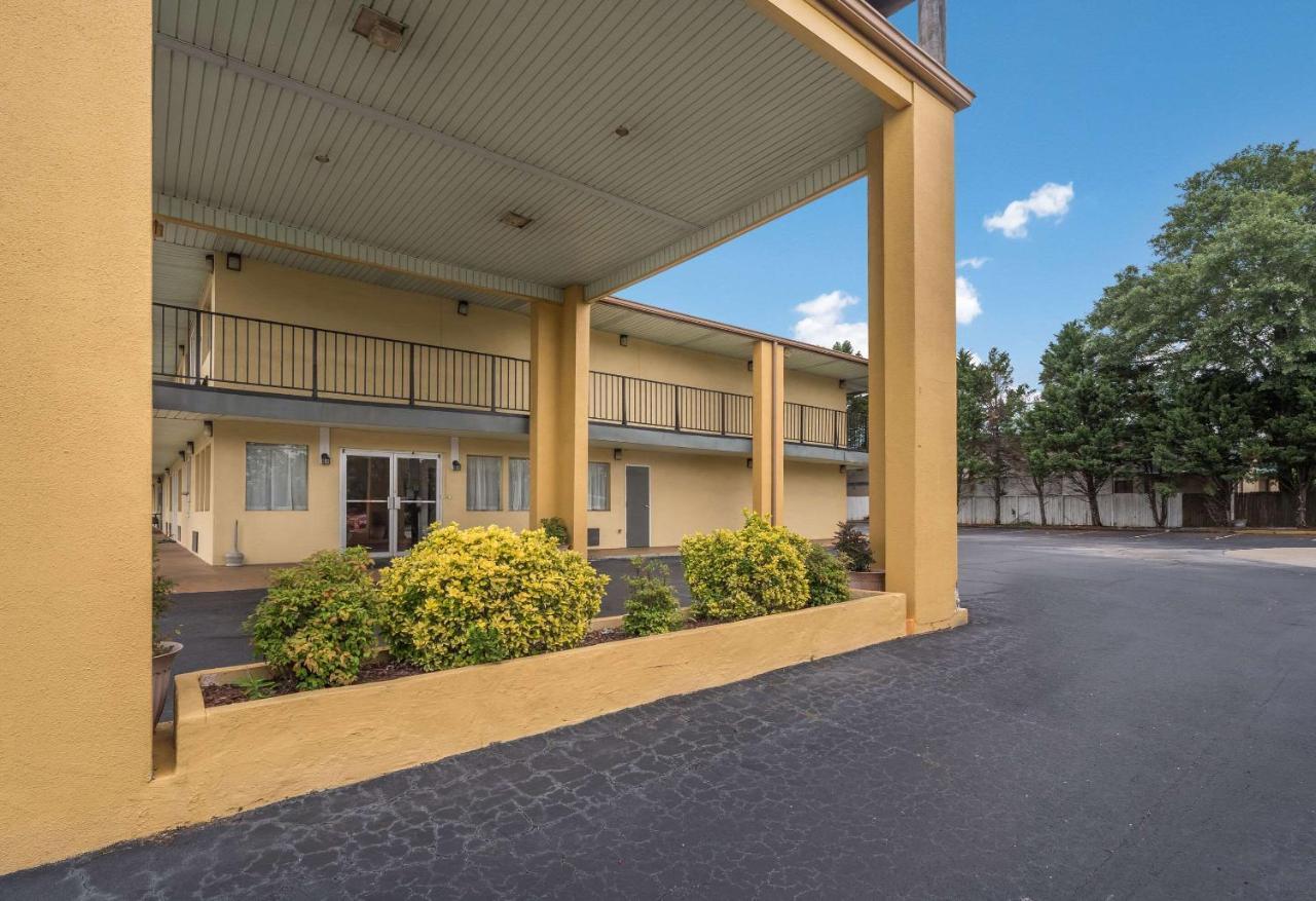 Econo Lodge Thomaston Eksteriør bilde