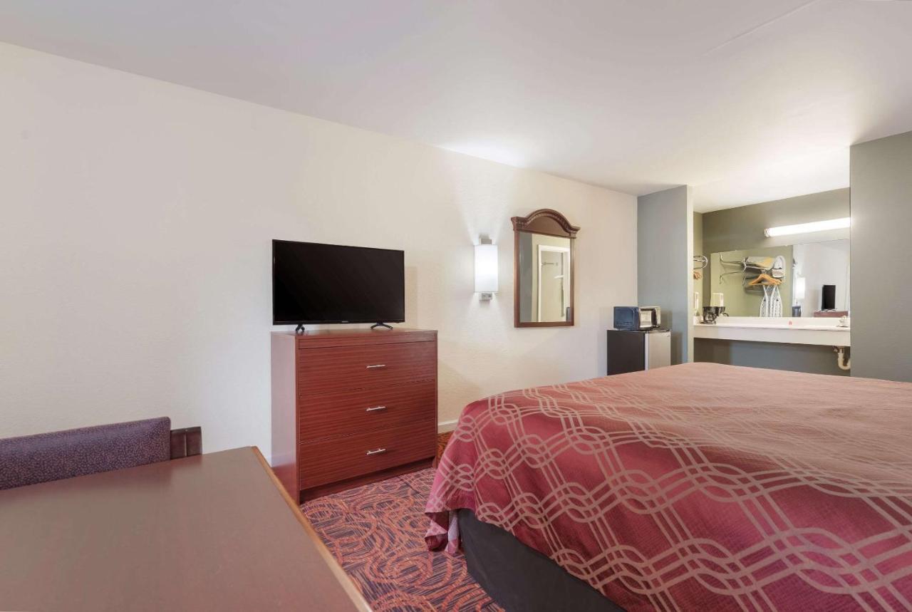 Econo Lodge Thomaston Eksteriør bilde