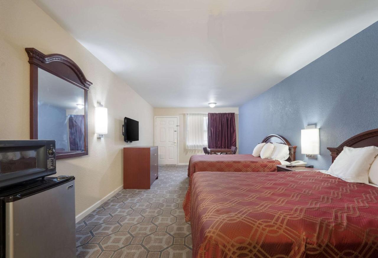 Econo Lodge Thomaston Eksteriør bilde