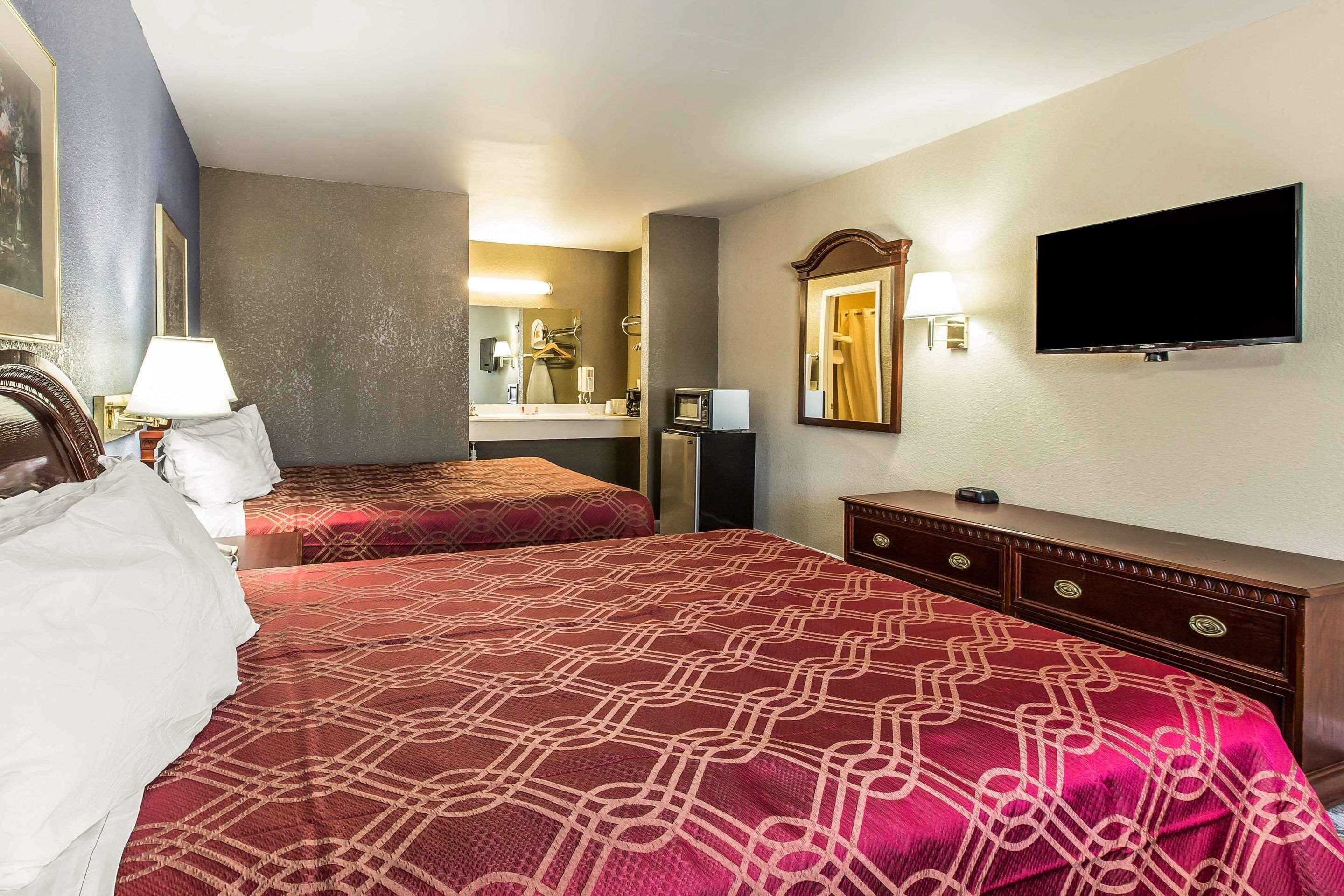 Econo Lodge Thomaston Eksteriør bilde