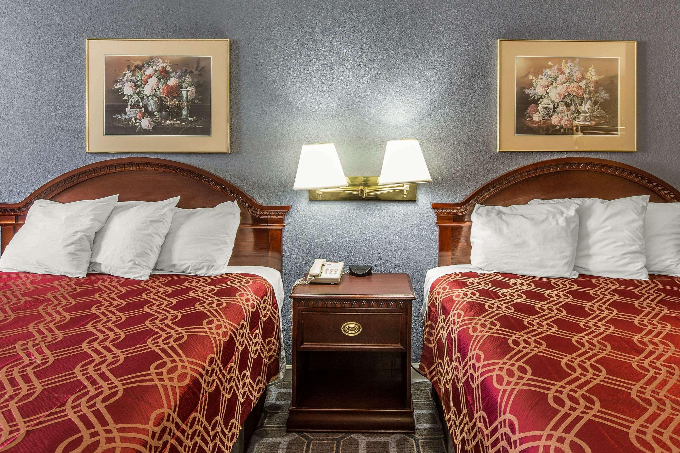 Econo Lodge Thomaston Eksteriør bilde