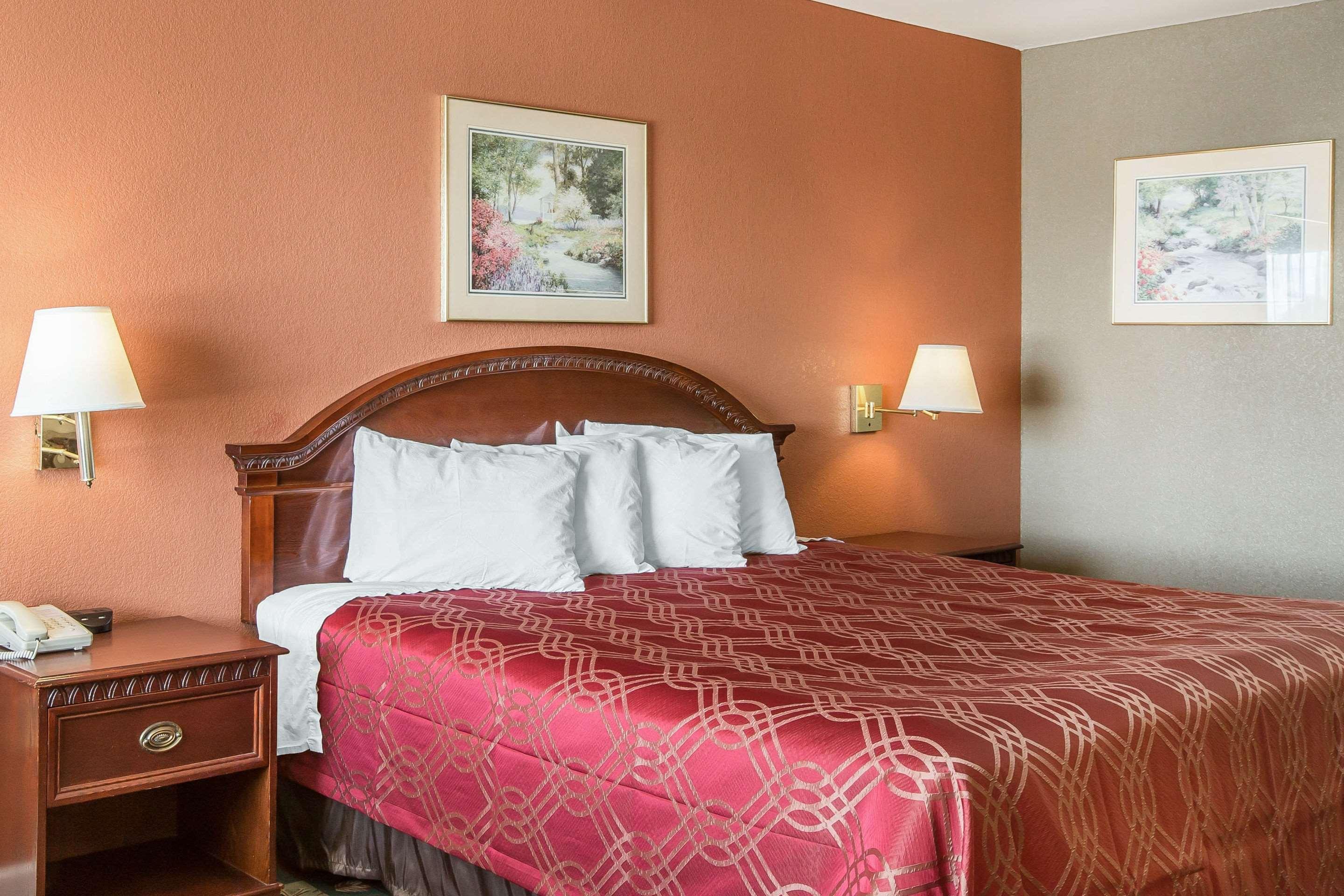 Econo Lodge Thomaston Eksteriør bilde