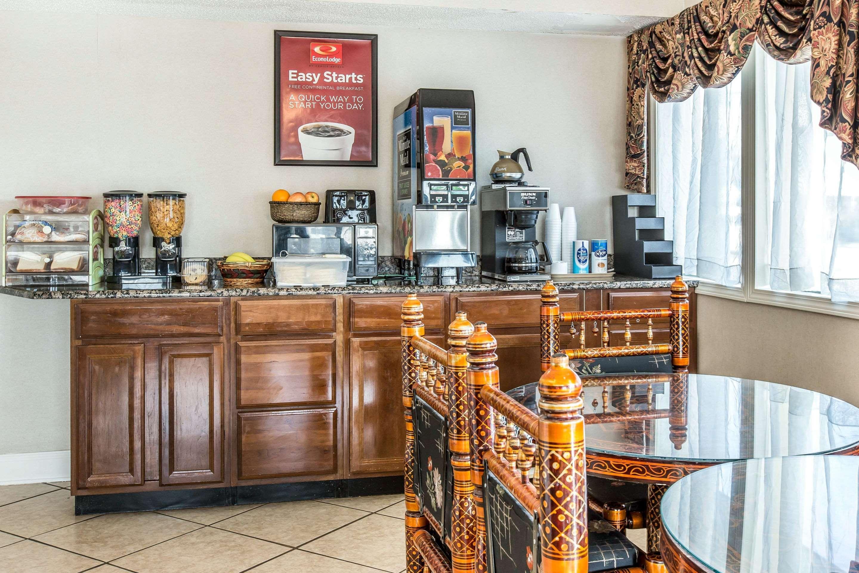 Econo Lodge Thomaston Eksteriør bilde